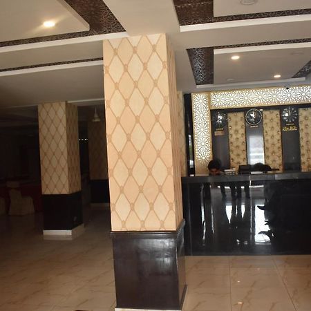 Hotel Burj Al Hateem Равалпинди Екстериор снимка