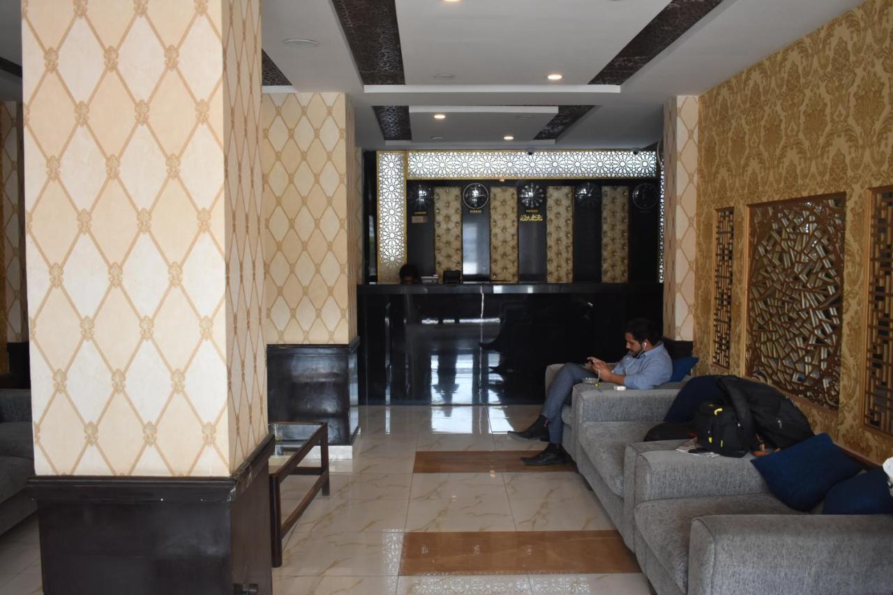 Hotel Burj Al Hateem Равалпинди Екстериор снимка