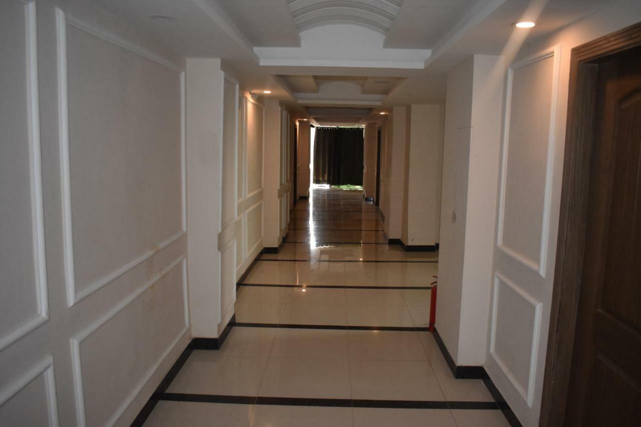 Hotel Burj Al Hateem Равалпинди Екстериор снимка